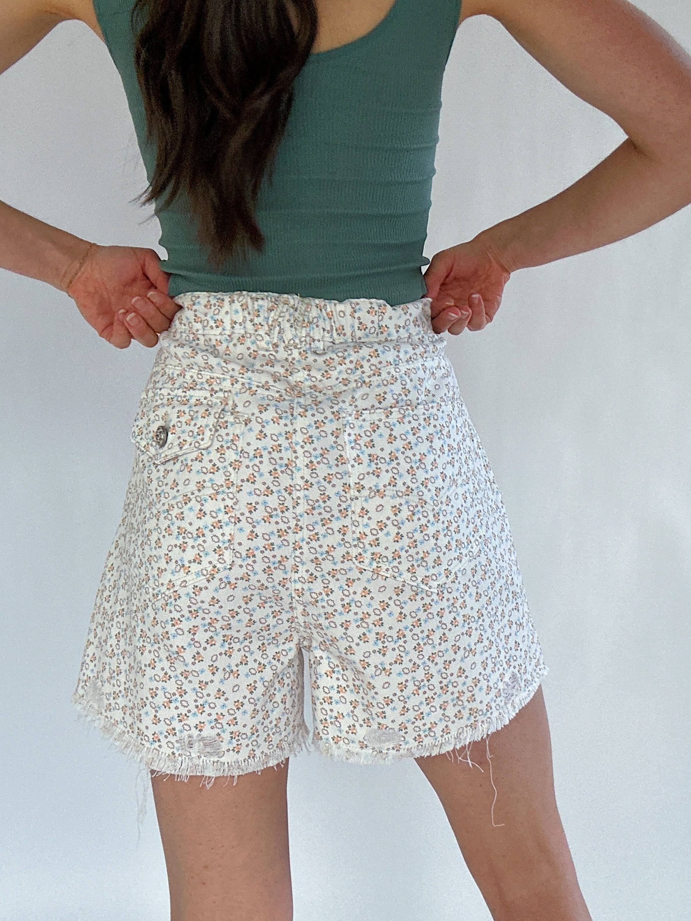 Abbey Floral Shorts Back