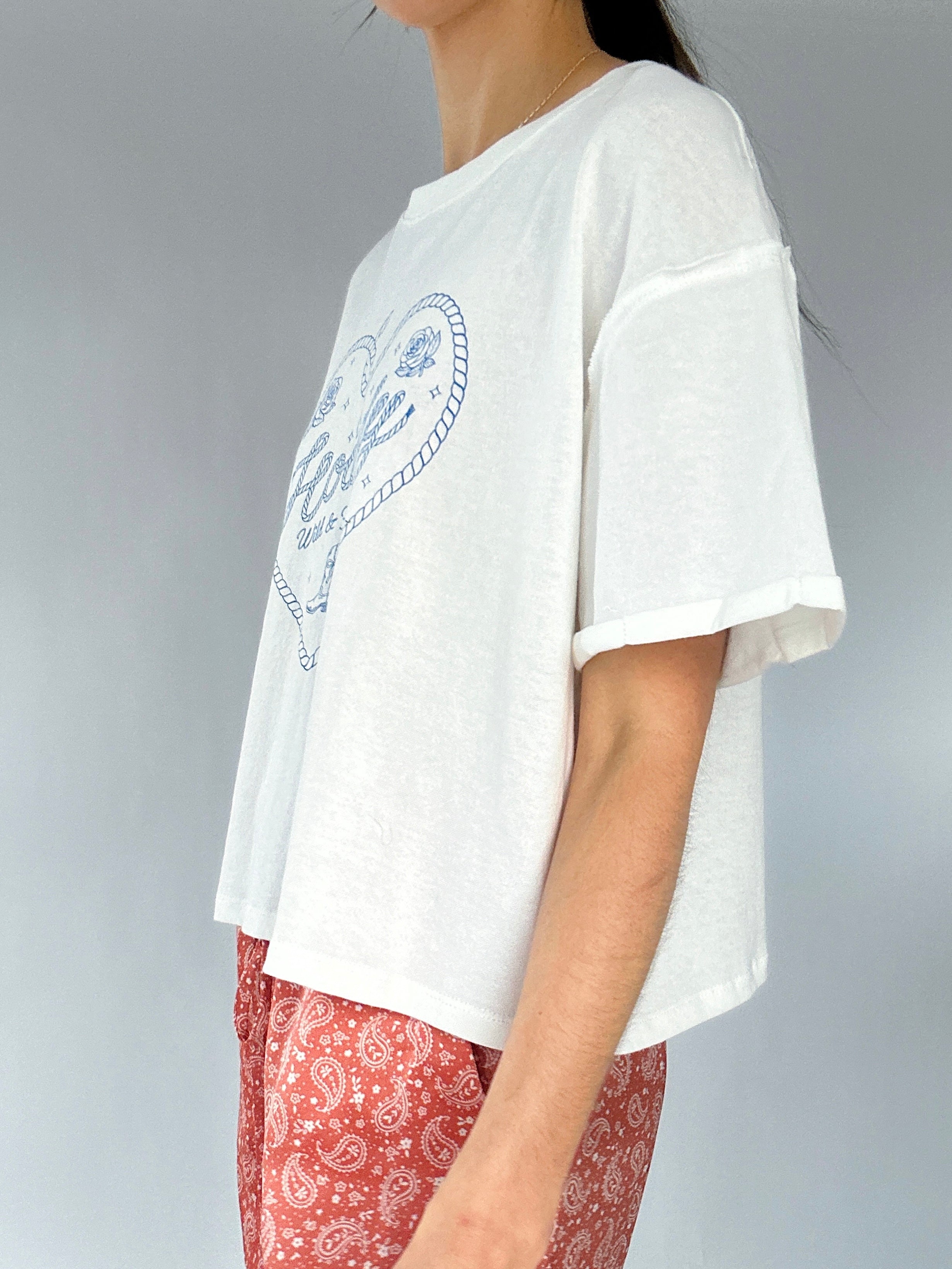 Howdy Graphic Tee Side