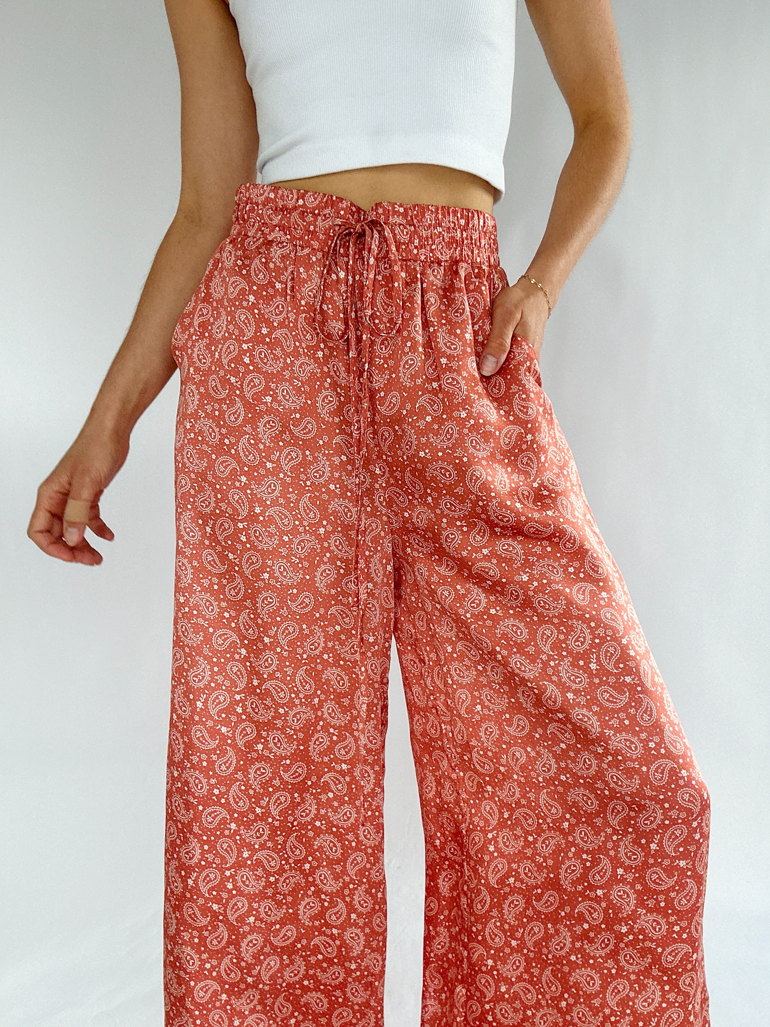 In The Moment Paisley Pants Waist