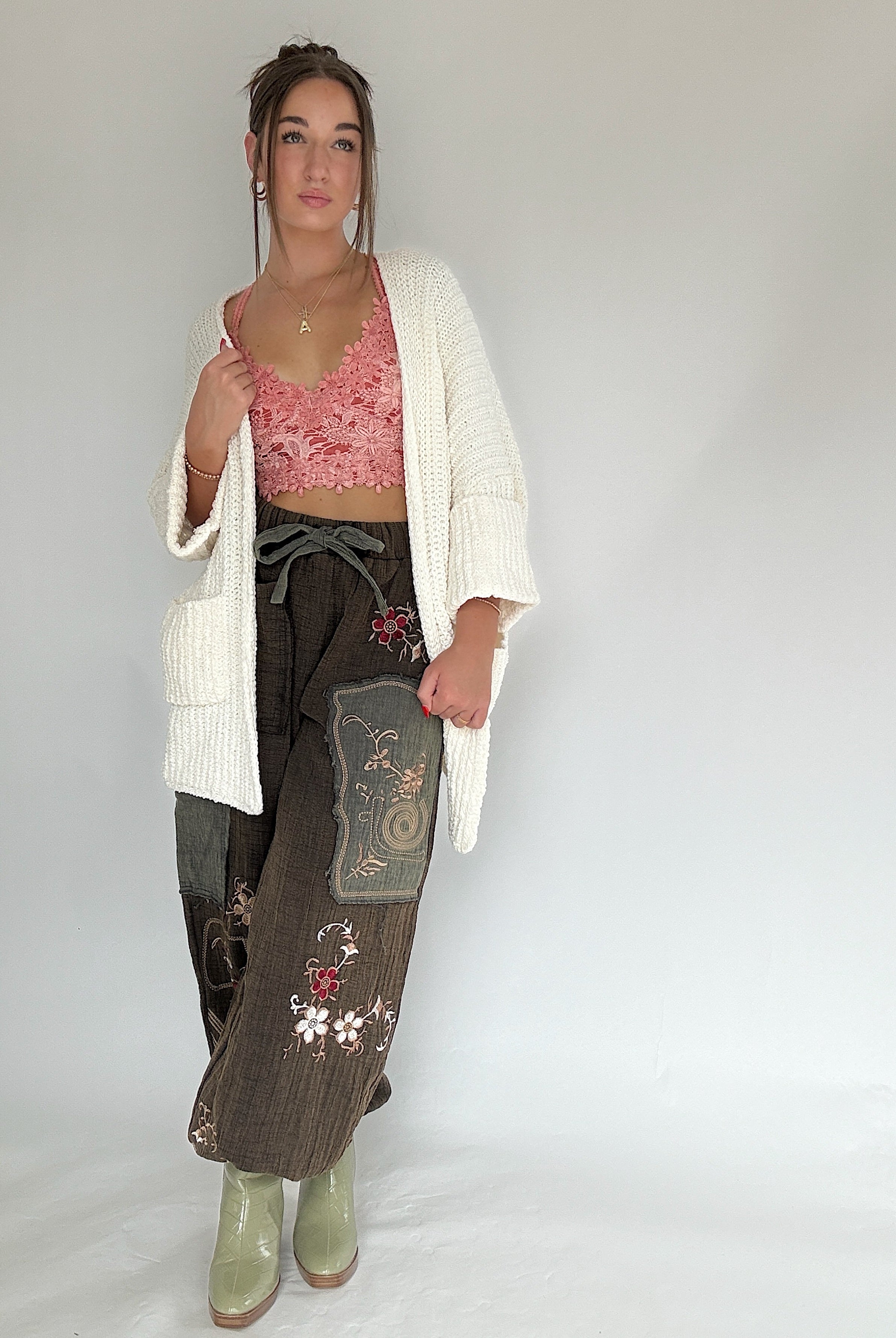 Kagen Embroidered Pants Outfit 2