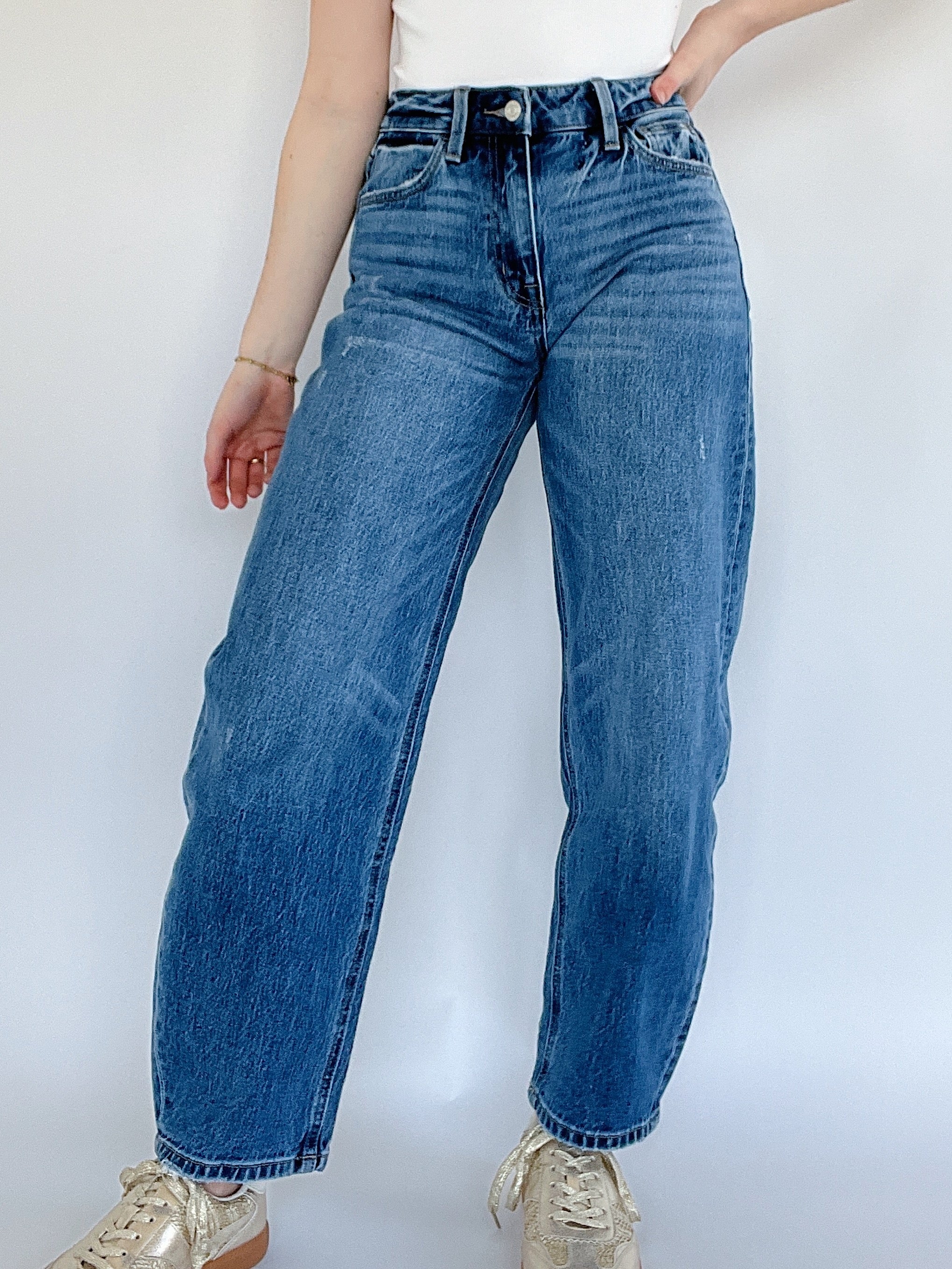 Kayley Barrel Jeans Front