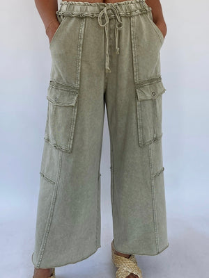 Middle Of The Road Pants - Olive