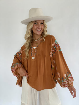 Storyline Embroidered Top