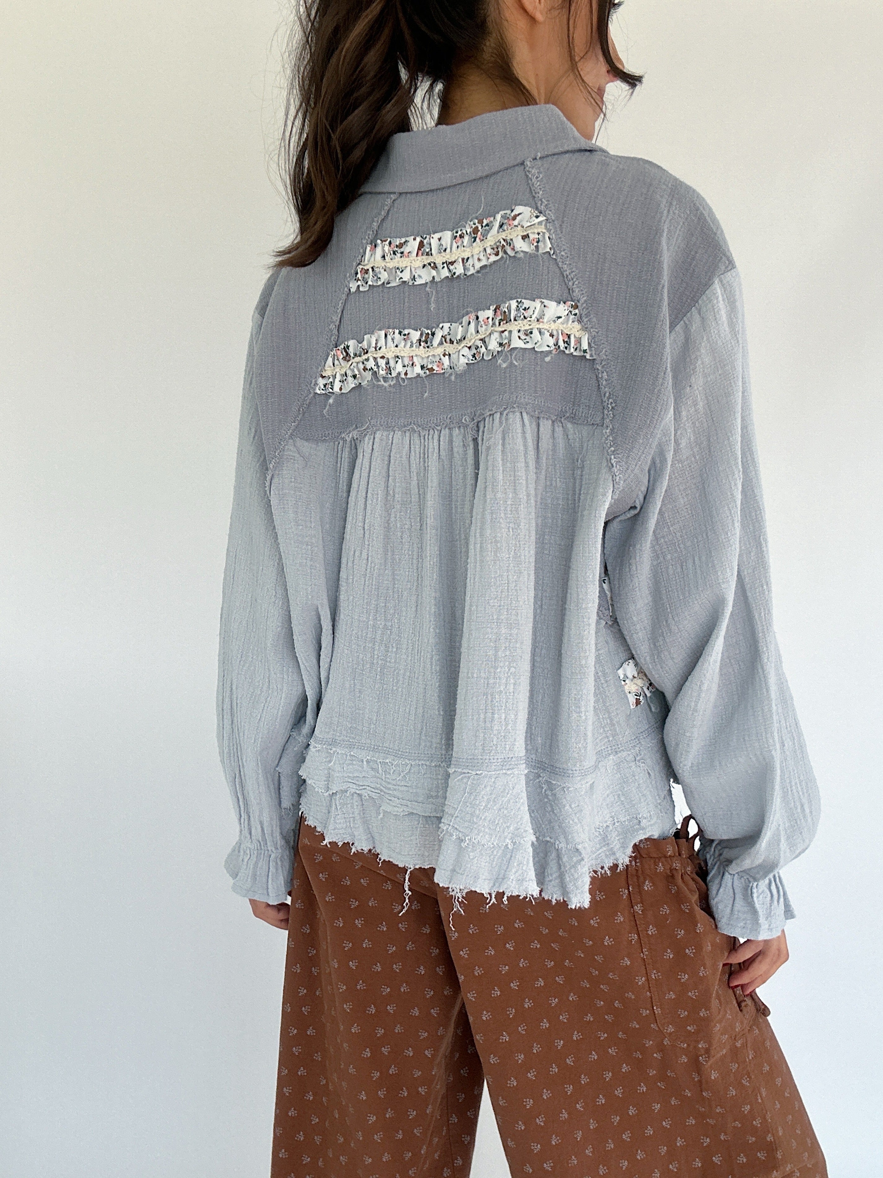 Between Dreams Button Down Top - Pale Grey – Blue Magnolia
