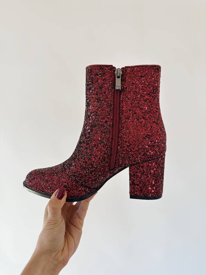 Razzle Dazzle Boot - Burgundy