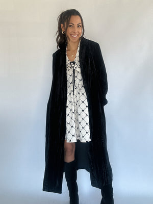 Moon City Velvet Coat - Black