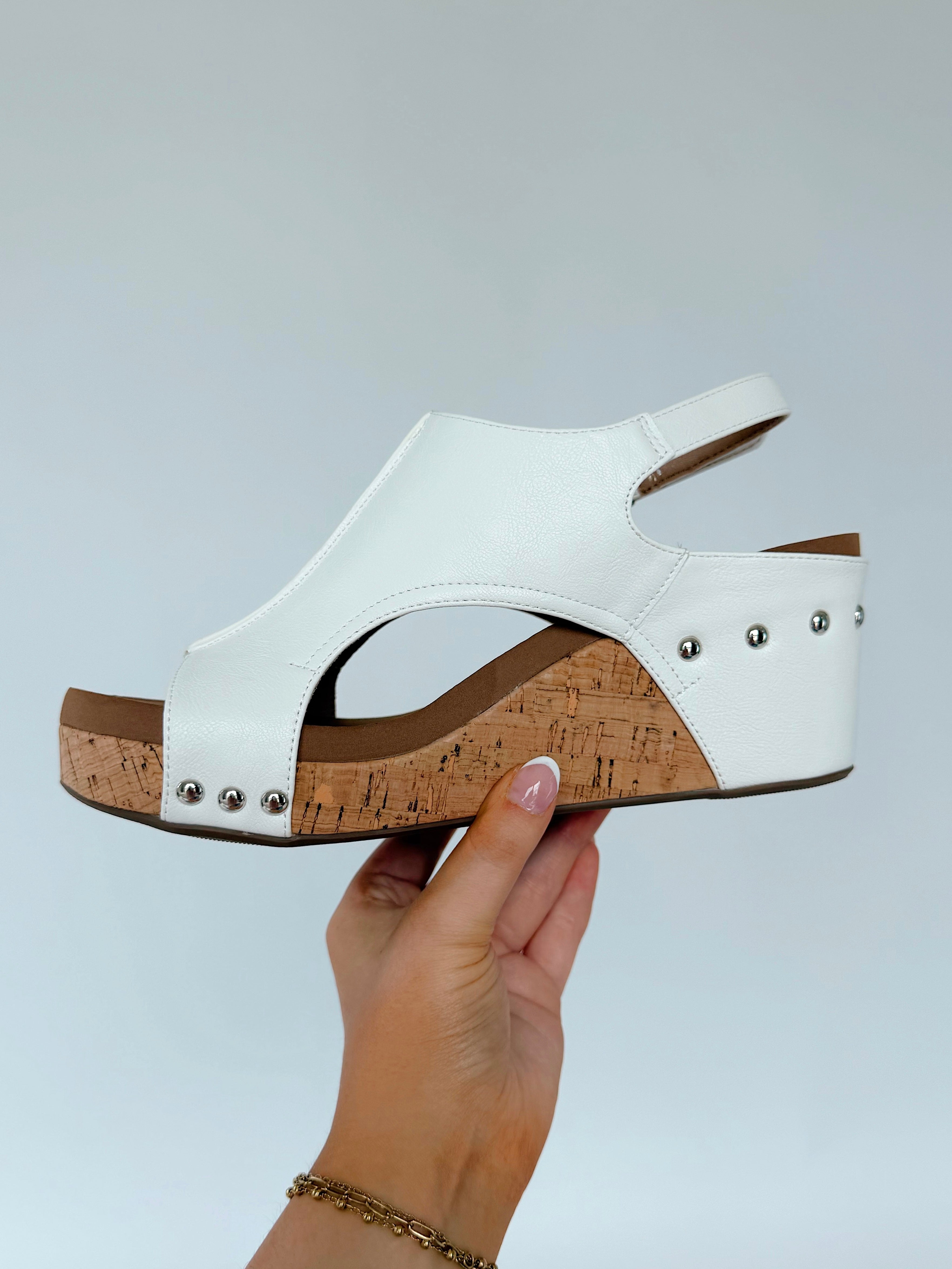 Carley Wedge Smooth White Inside
