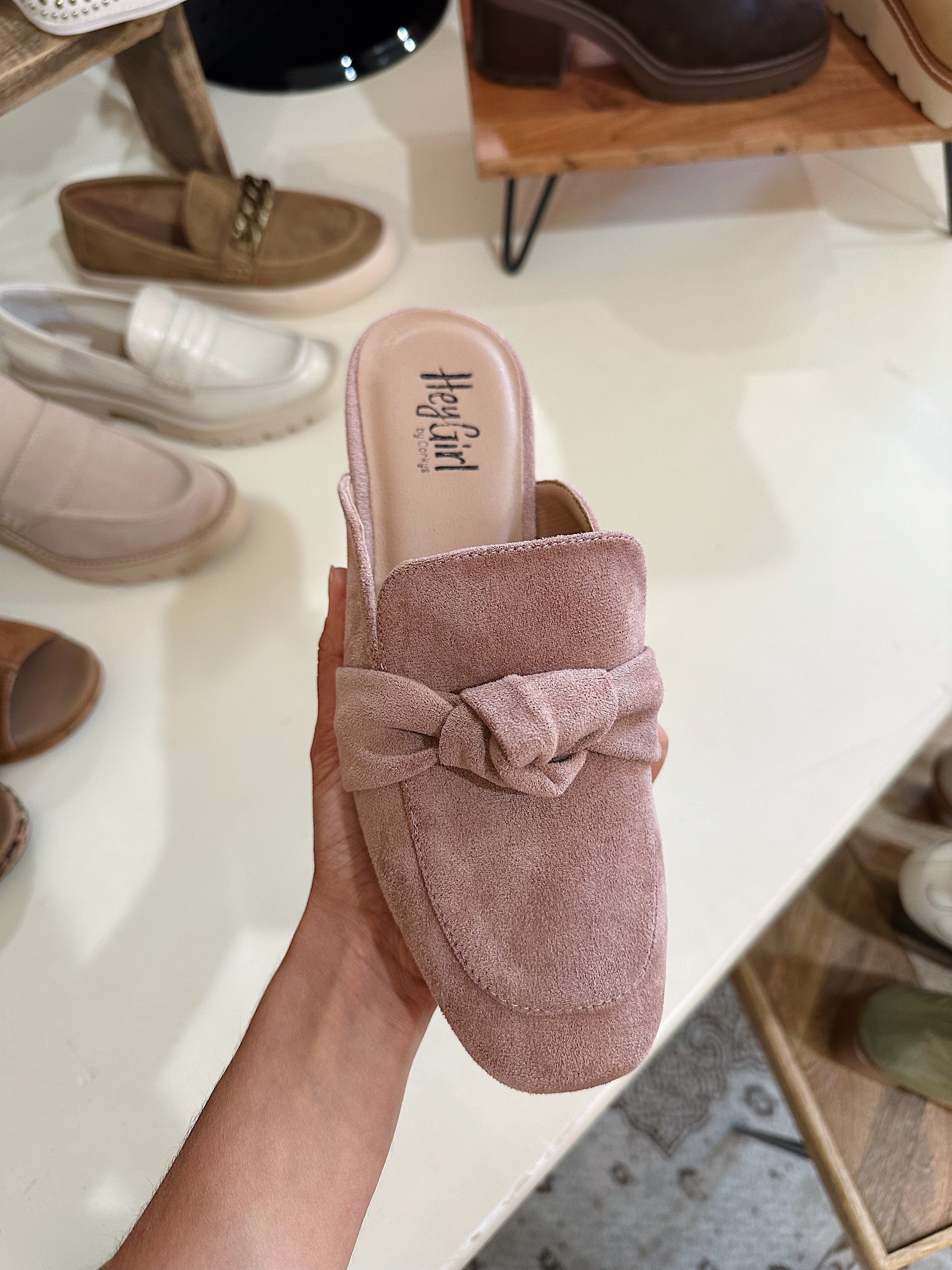 Clingy Slide Blush Top