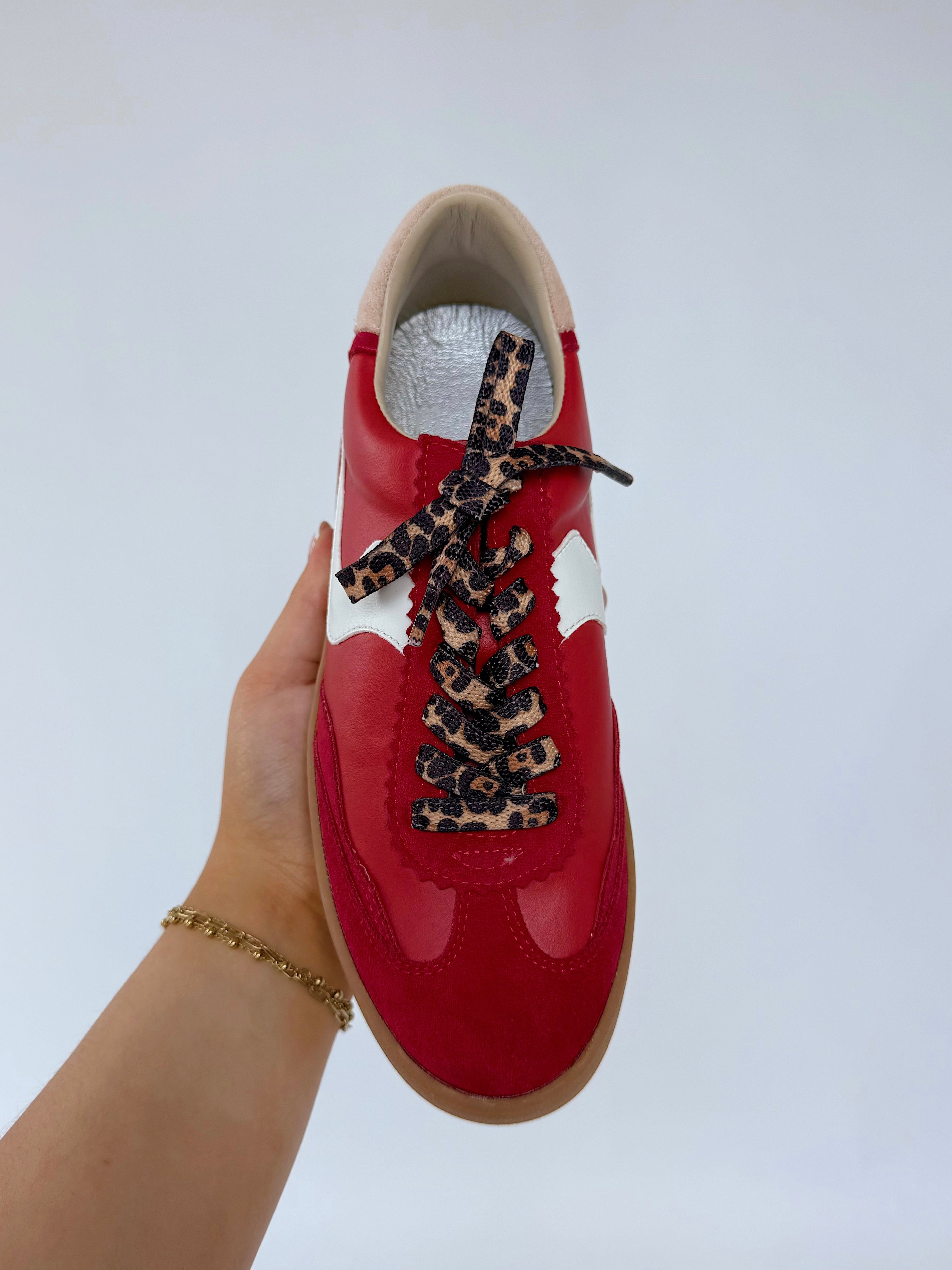 Destiny Sneaker Red Top
