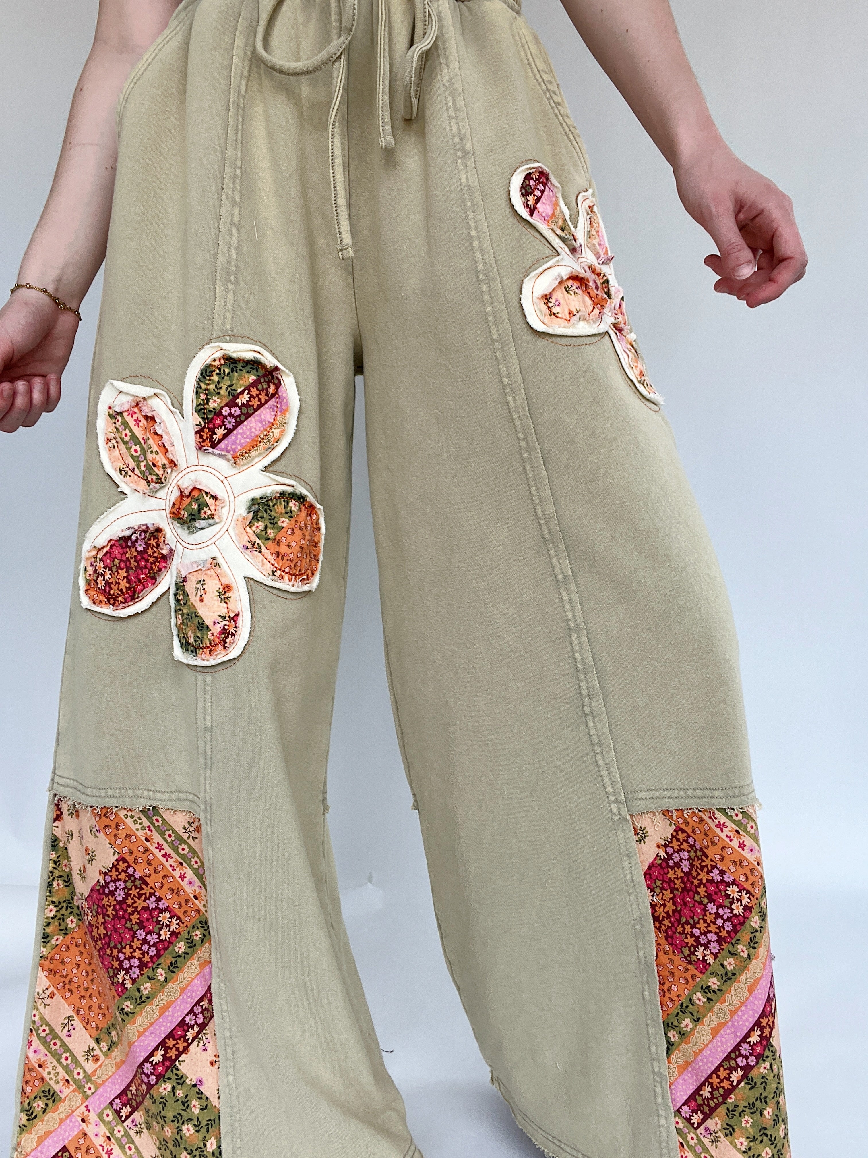 Dream Land Wide Leg Pants Olive Detail