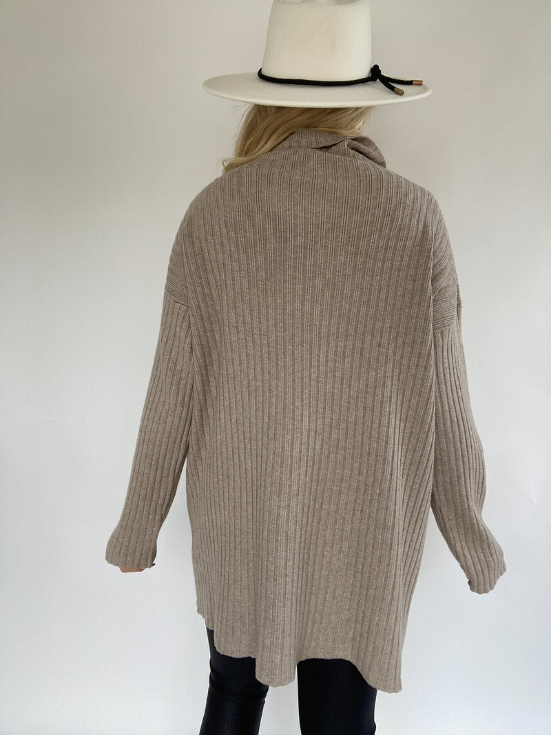 Wonder Why Turtle Neck Sweater - Khaki