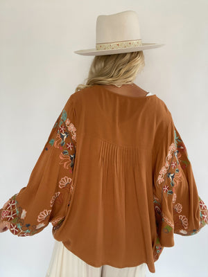 Storyline Embroidered Top