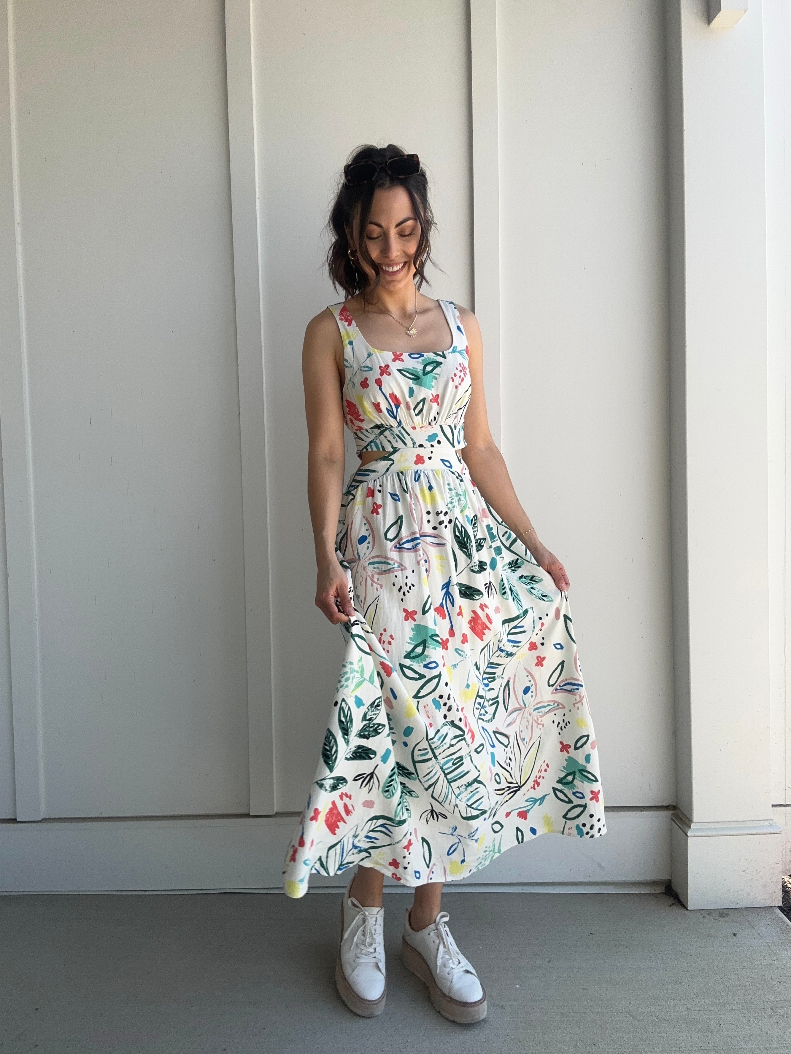 Get The Picture Linen Midi Dress Front Movement