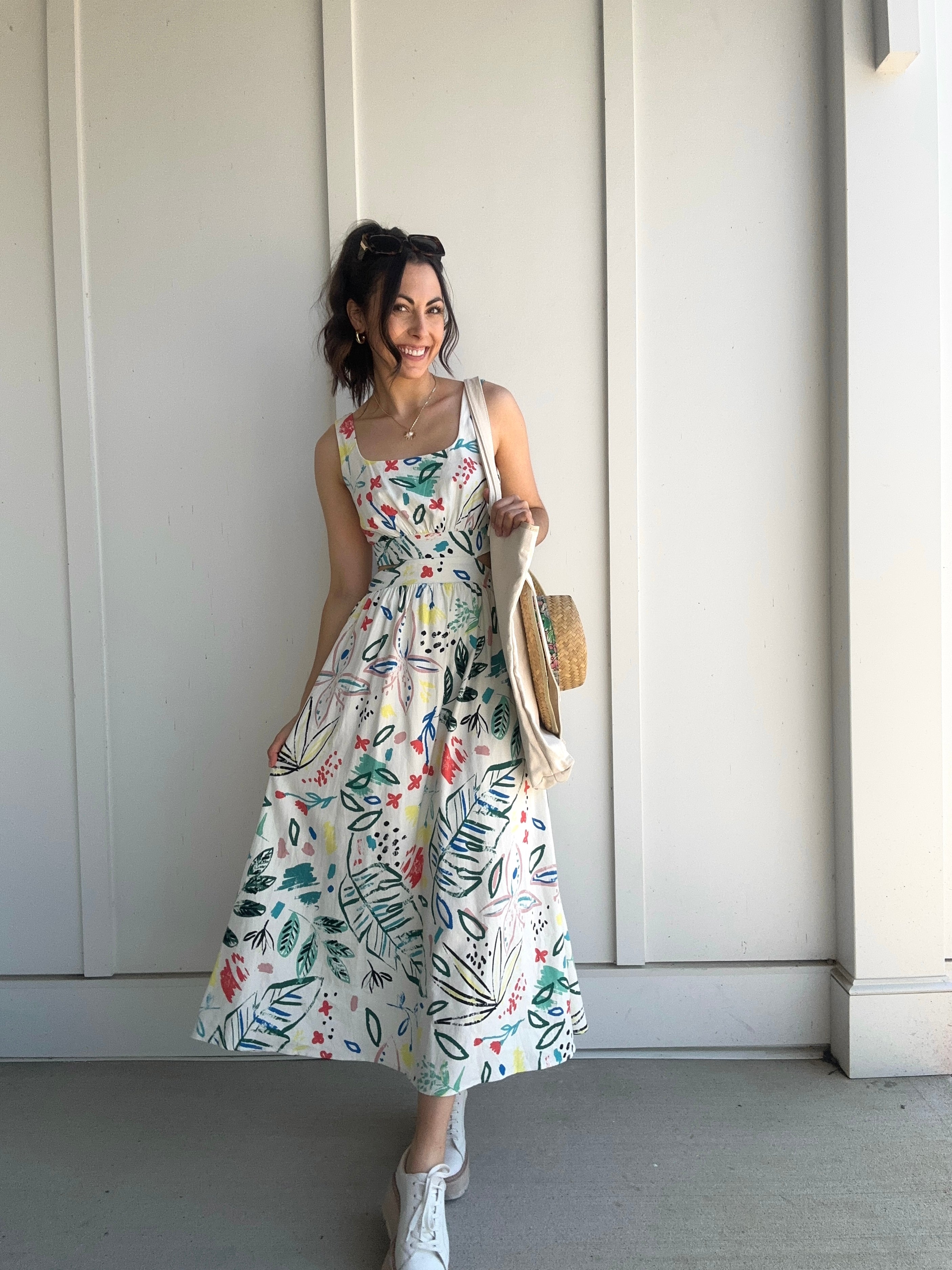 Get The Picture Linen Midi Dress With Tote Bag