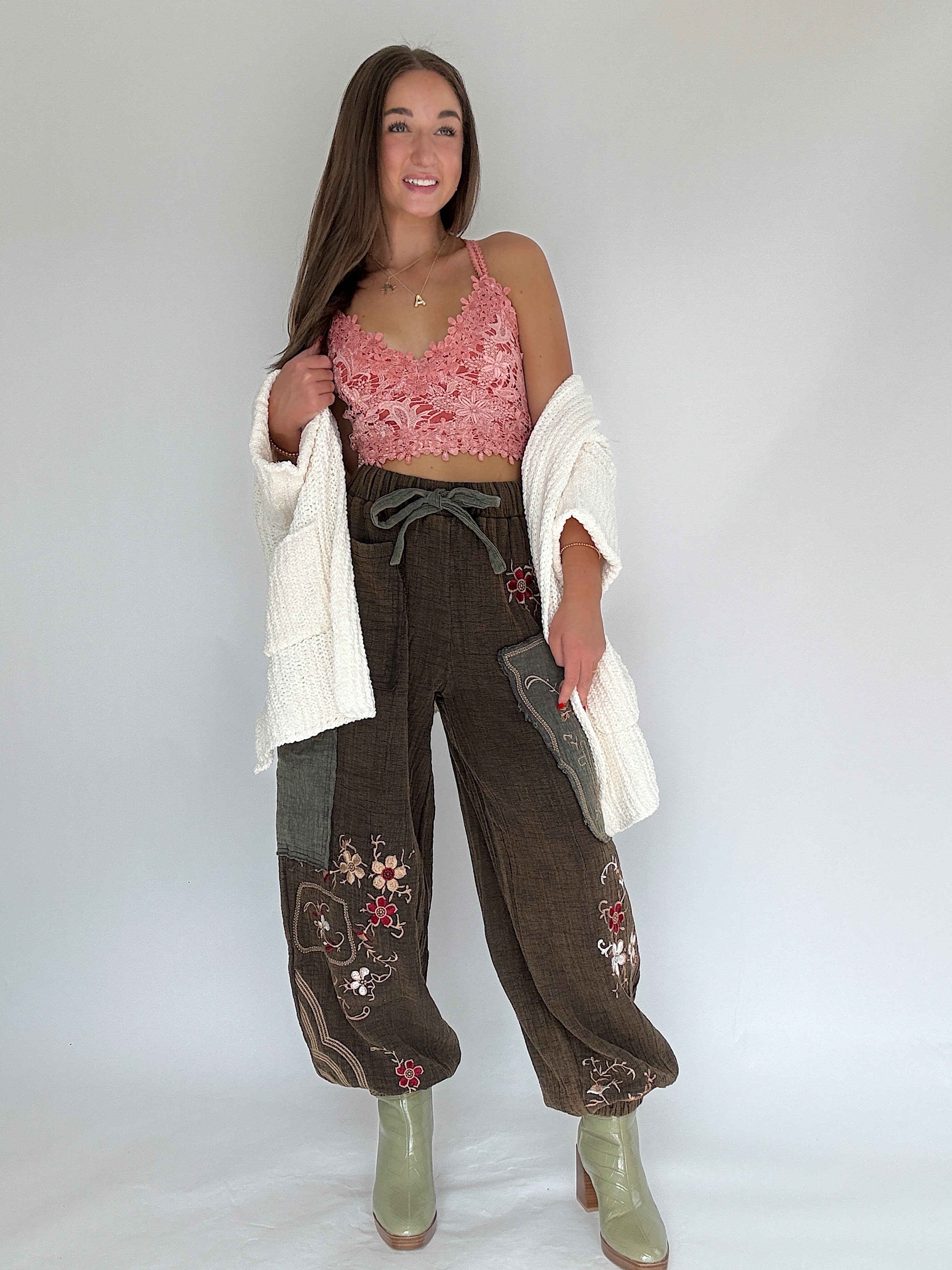 Kagen Embroidered Pants Outfit
