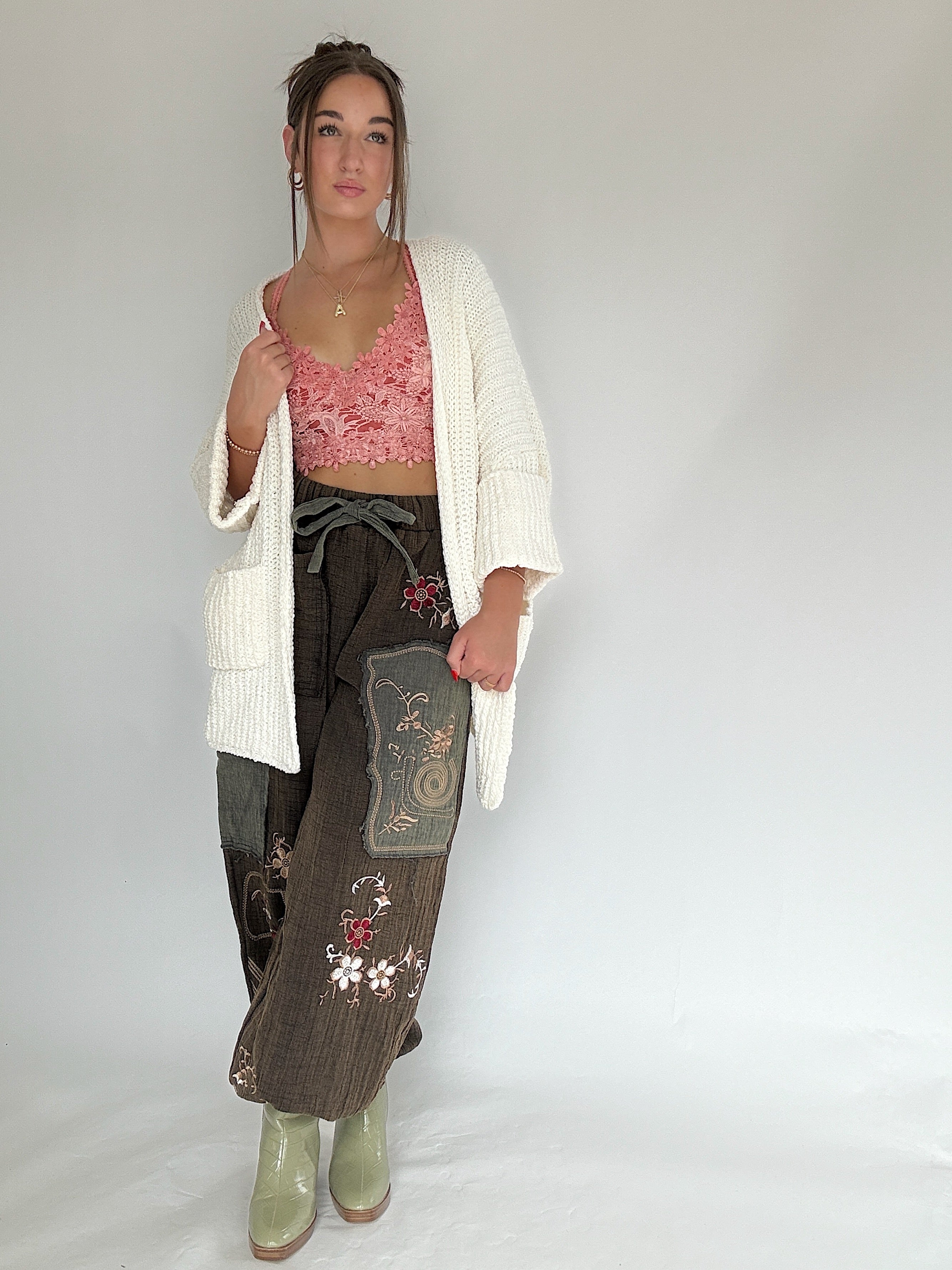 Kagen Embroidered Pants Outfit 2