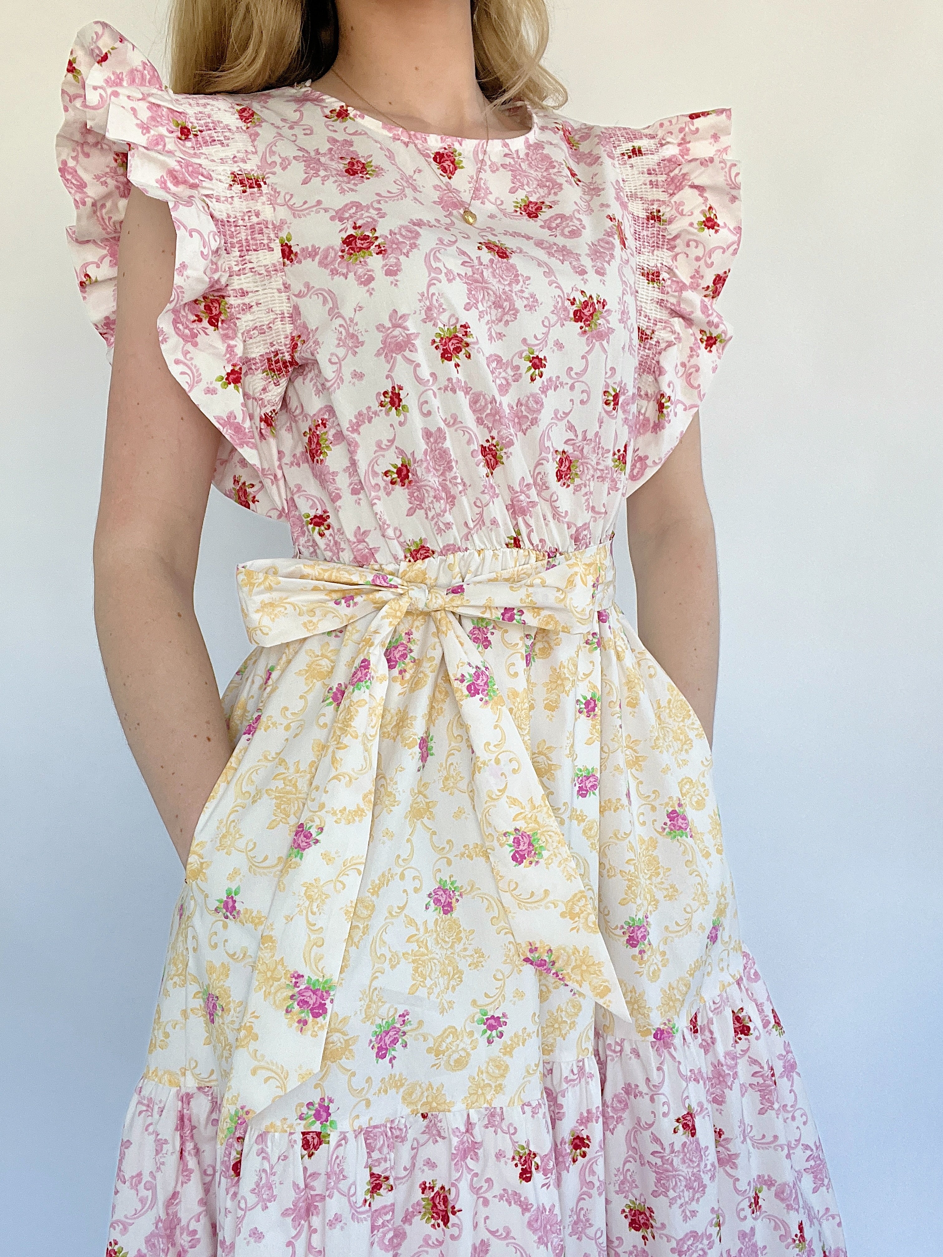 Lilah Floral Maxi Dress Details