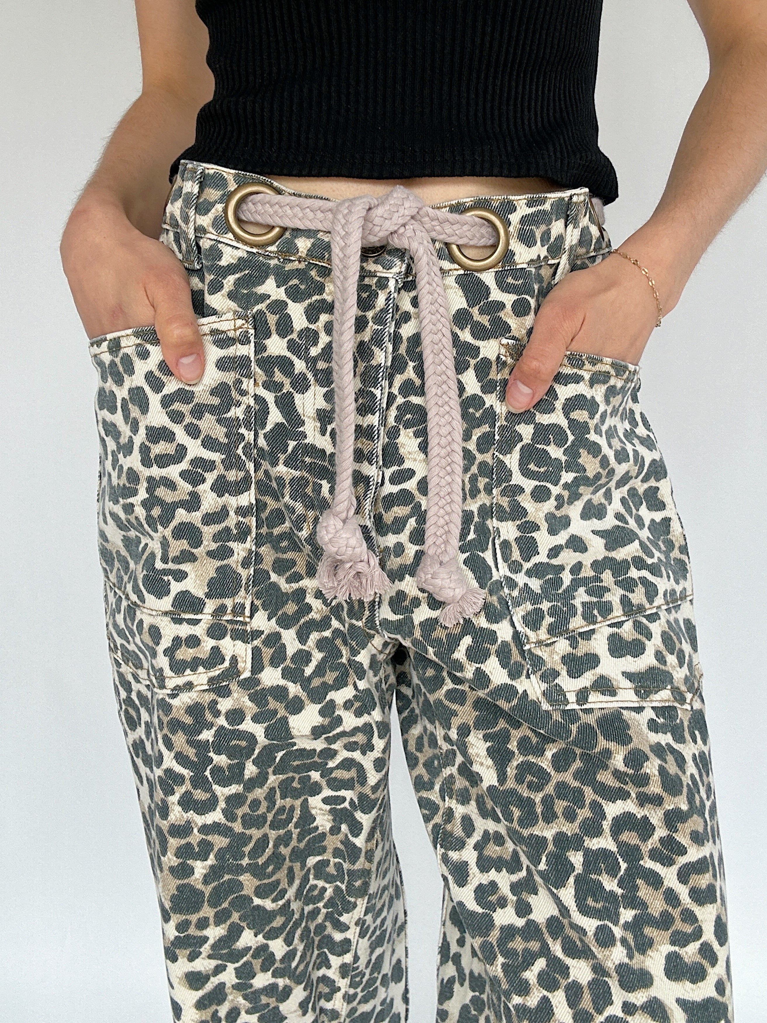 Makenzy Denim Pants Leopard Waist