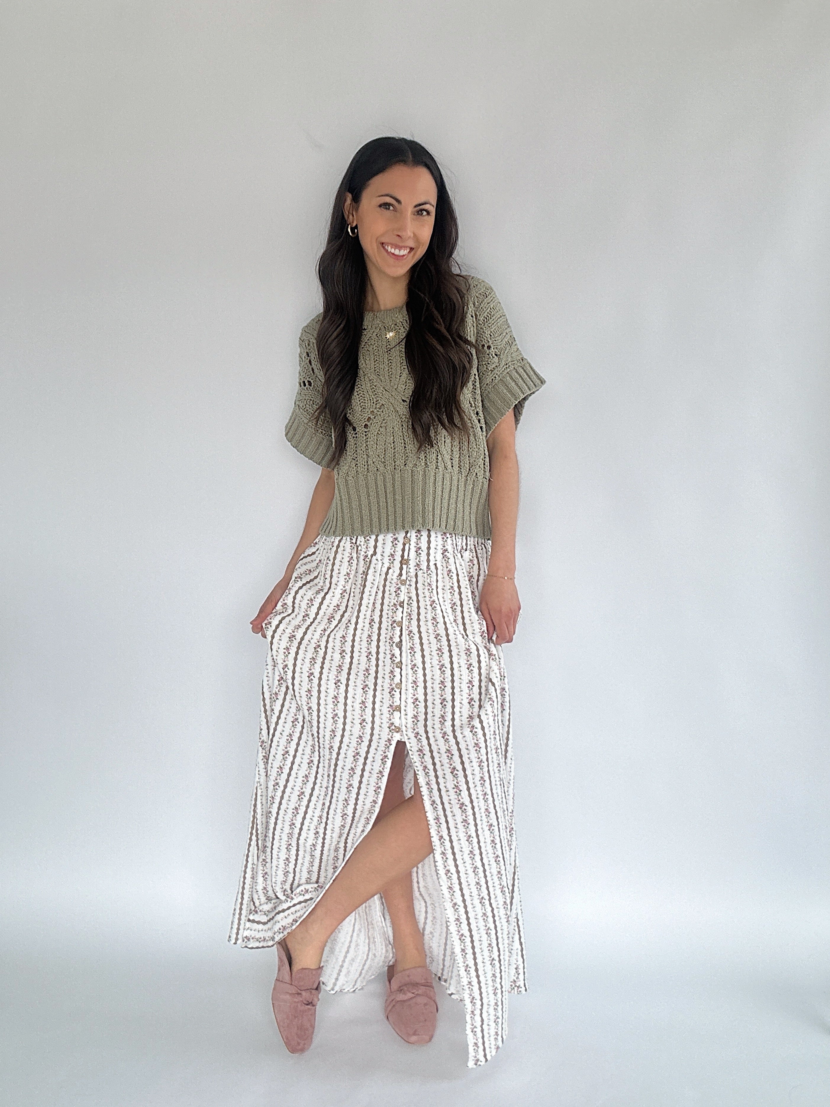 Memoir Floral Maxi Skirt - Cream Outfit