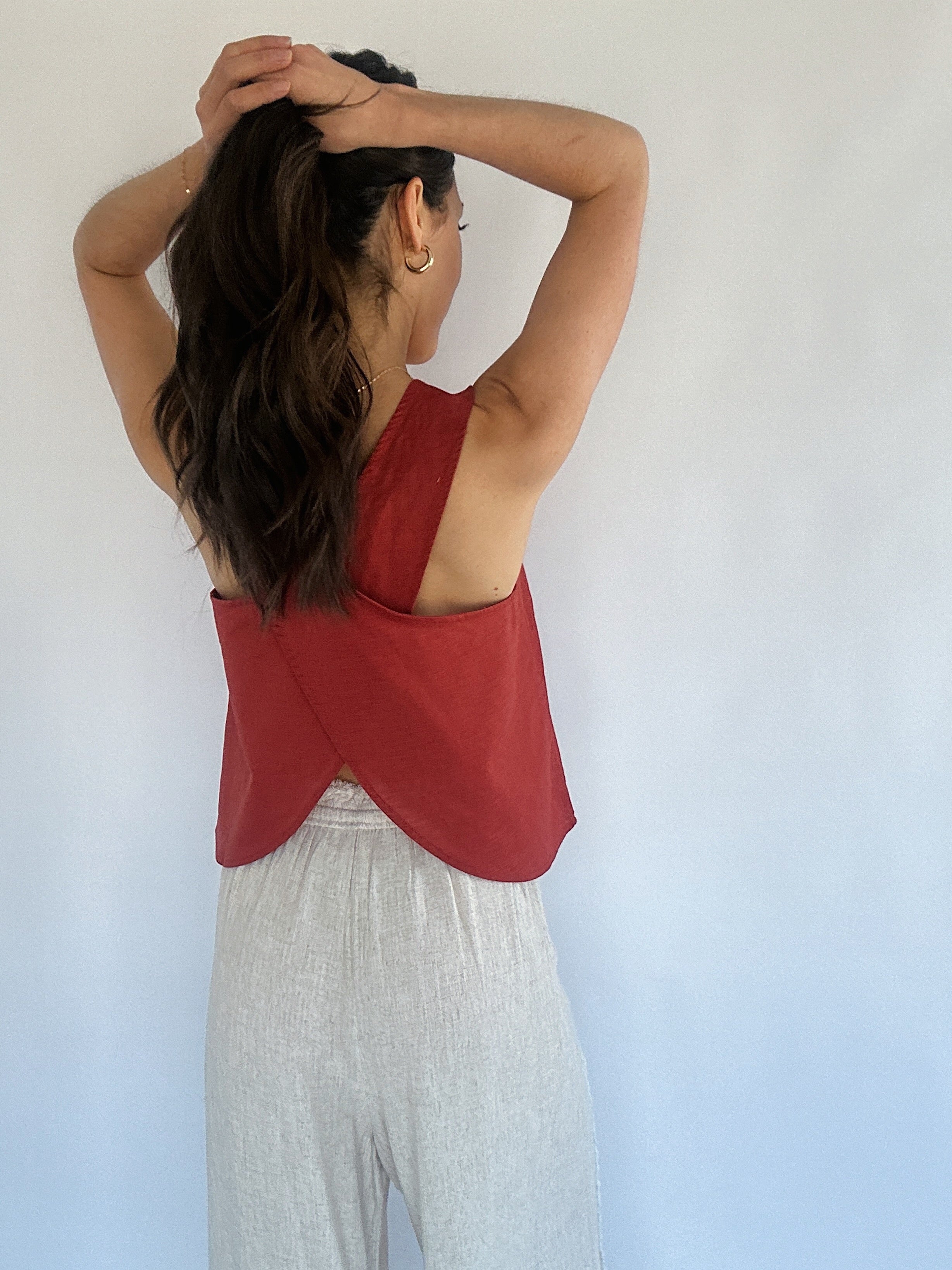 Monterey Linen Top Back Open