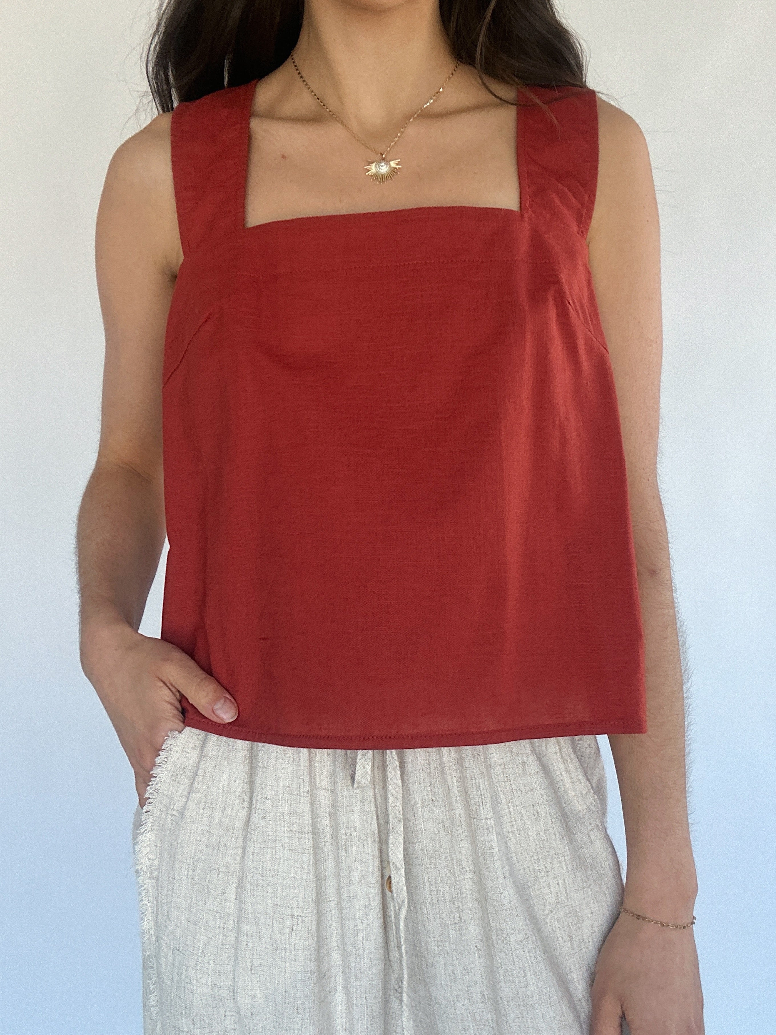 Monterey Linen Top Front Up Close