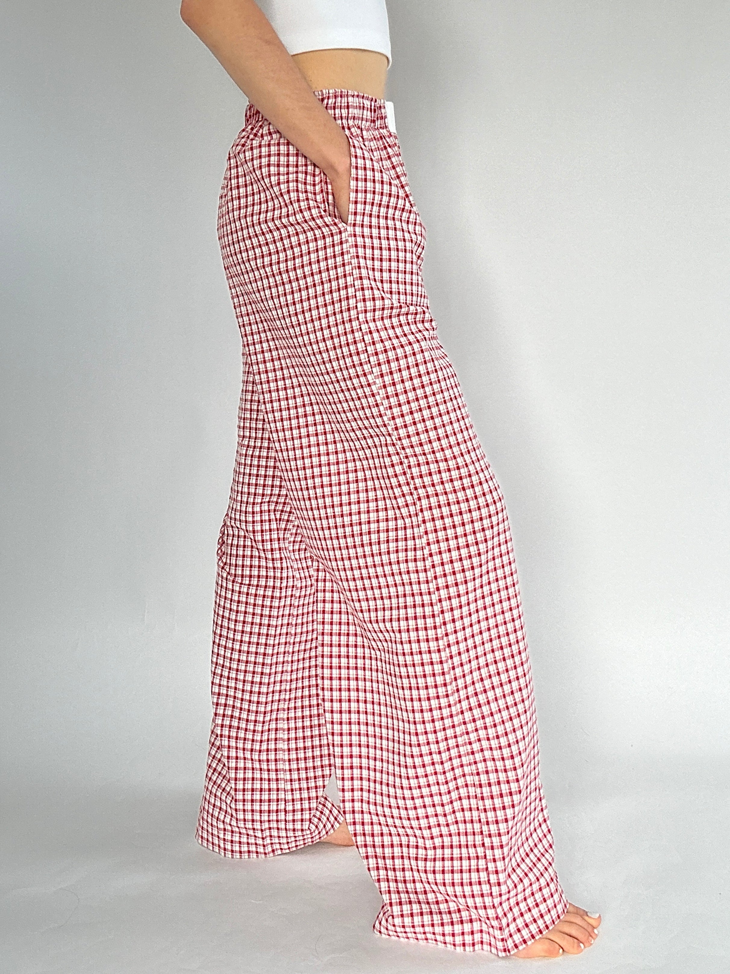 On Time Boxer Pants Cherry Side