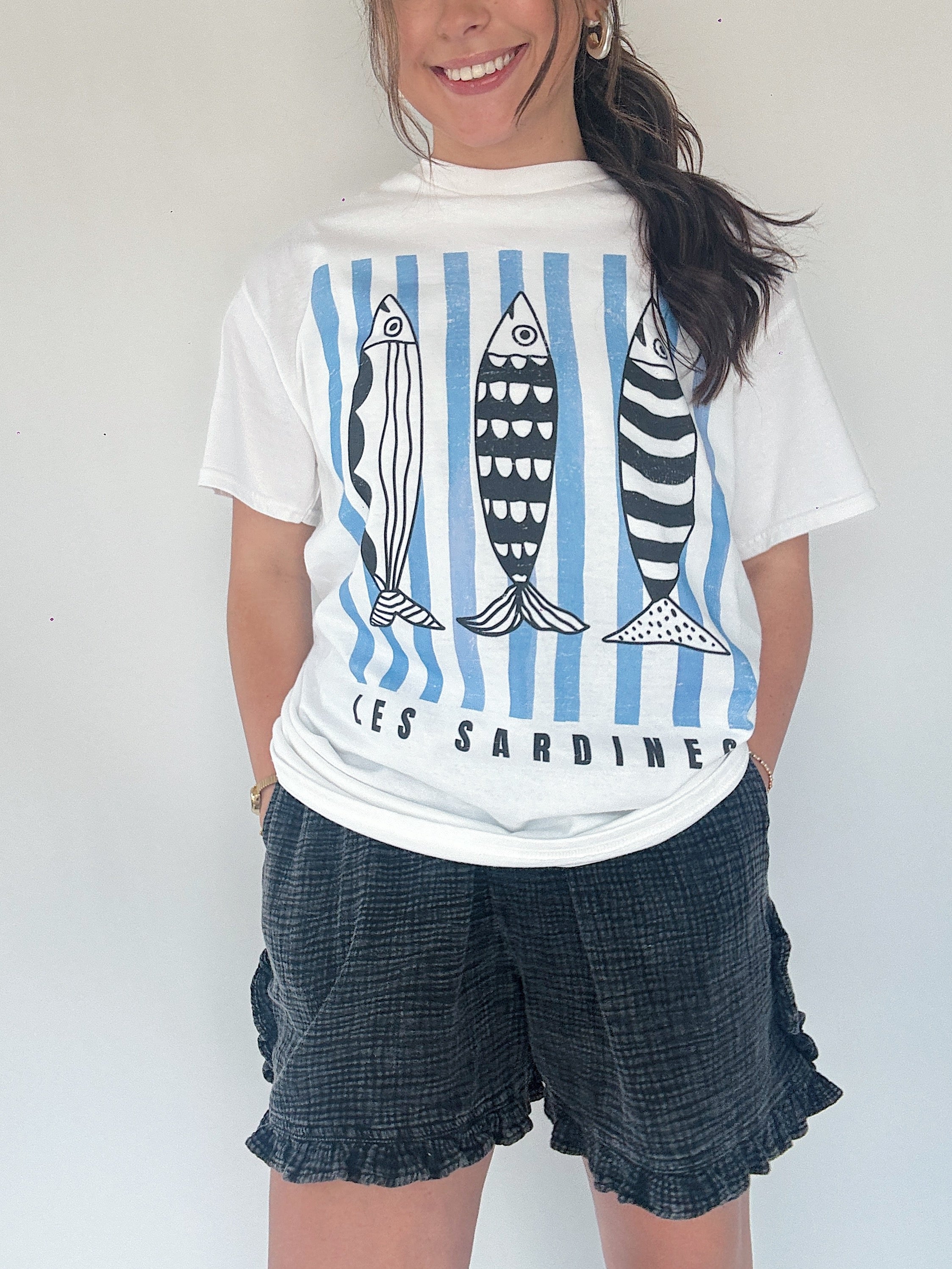 Restless Ruffle Shorts Black With Sardine Tee