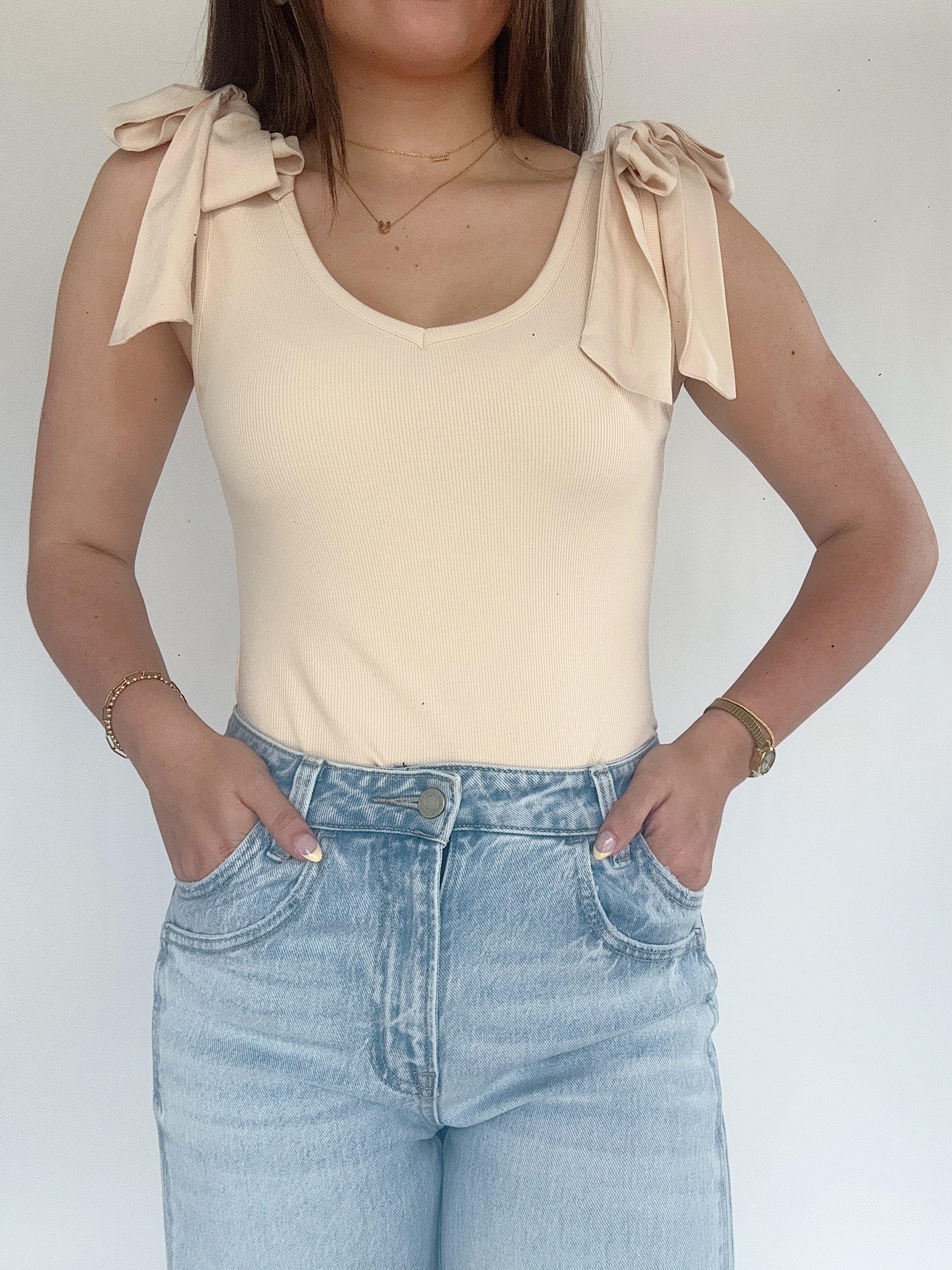 Tiebreaker Tank Oatmeal Front