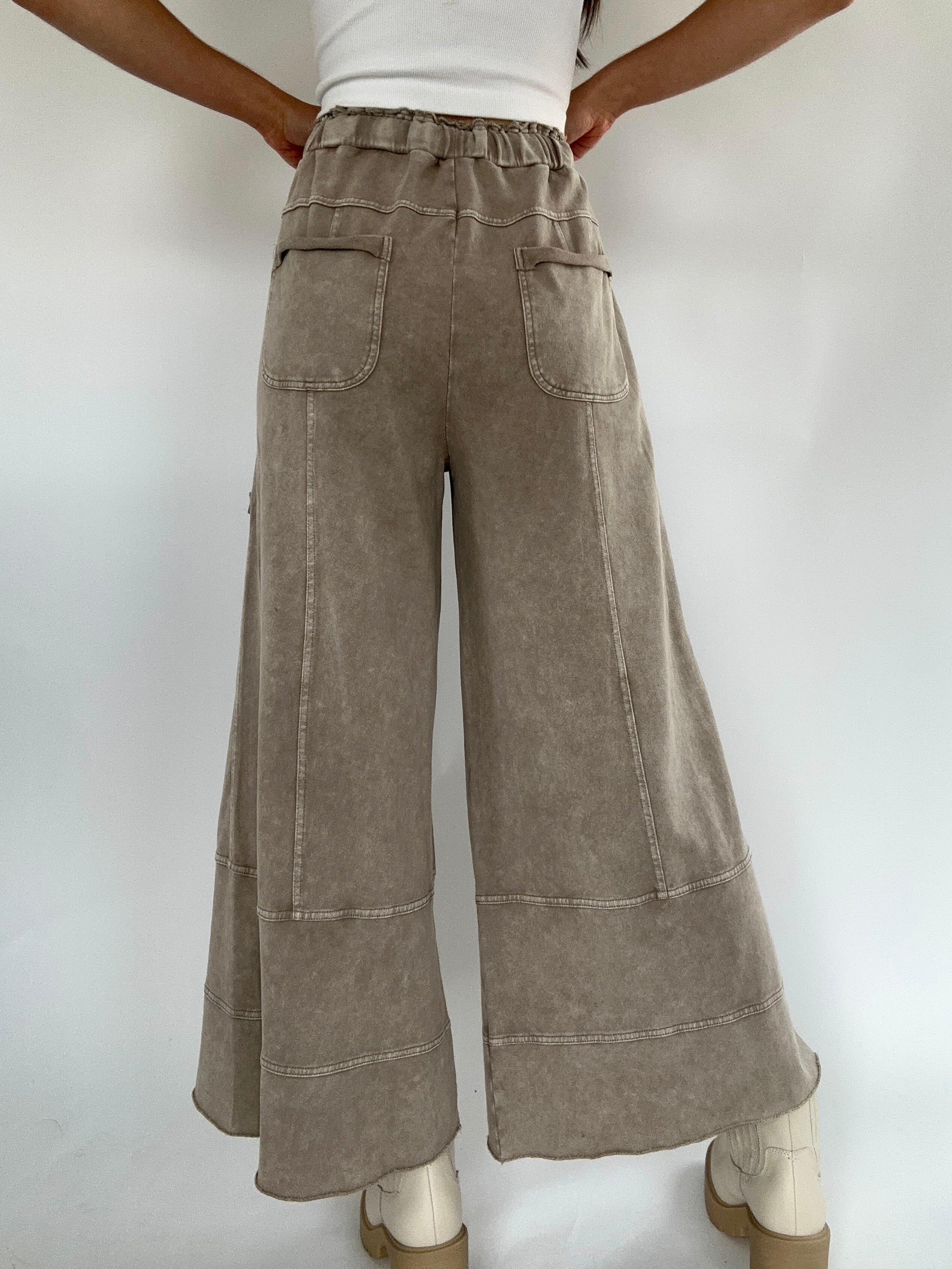 Traveller Wide Leg Pants Mushroom Back