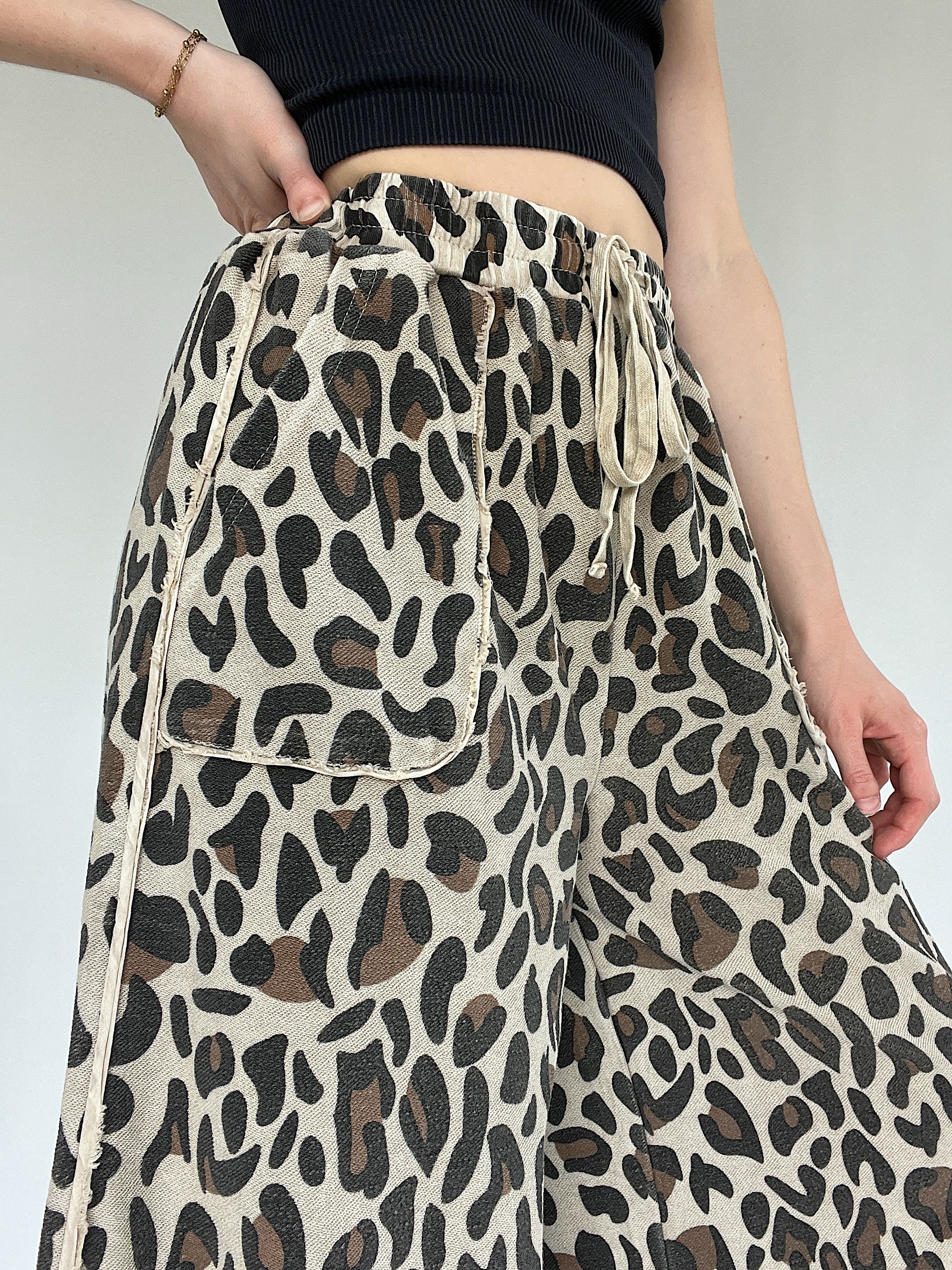 Wild Dream Leopard Wide Leg Pants Mushroom Pockets