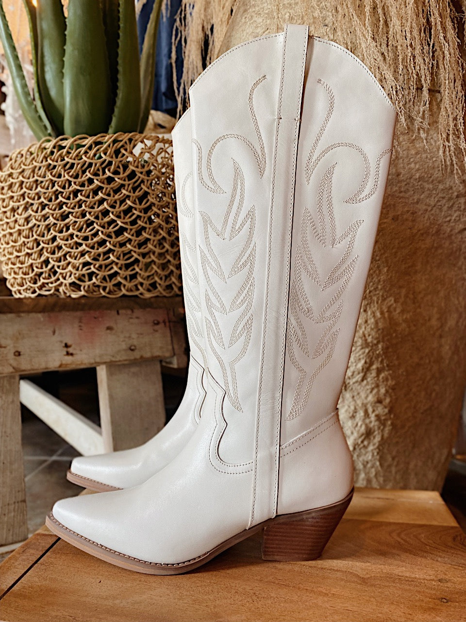 Agency Western Boot White Blue Magnolia